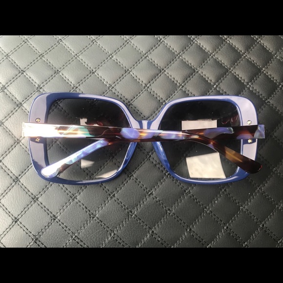 Tory Burch Sunglasses - Picture 2 of 6